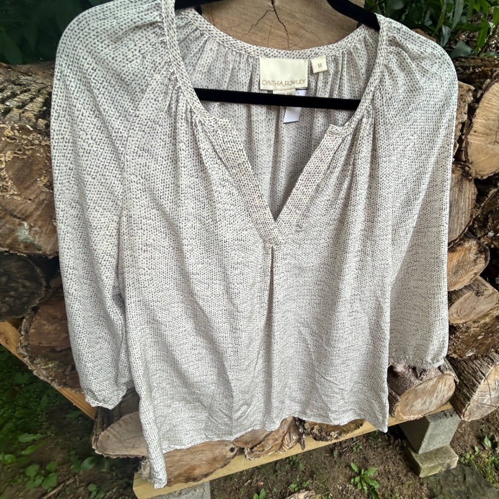 Cynthia Rowley Silk Boho Peasant Blouse Medium Ivory Gray Print Balloon Sleeve